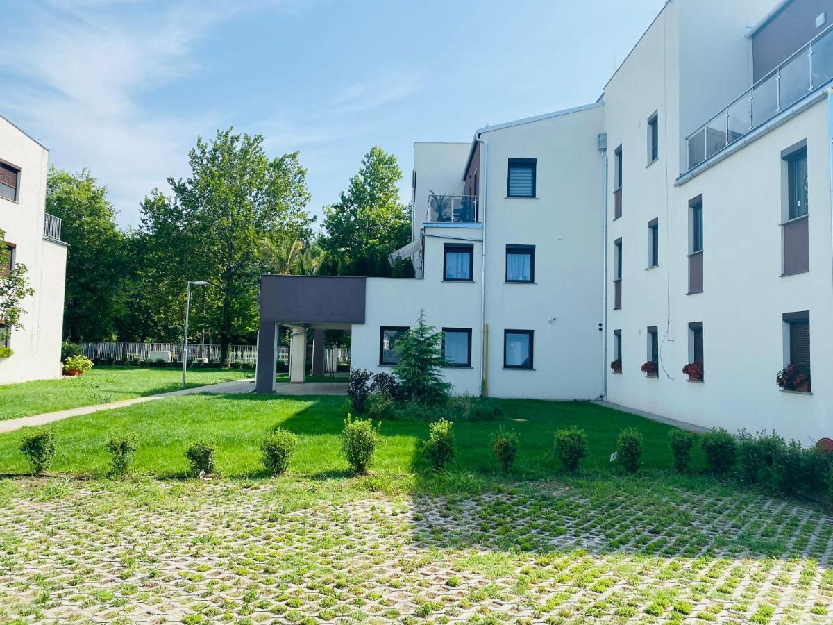 Liszt Ferenc Apartments Kecskemét Eksteriør billede